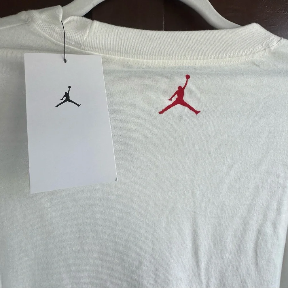 📕 BACK TO SCHOOL! 📕 NWT Nike Jordan Statement 1985 Summit White Graphic Tee